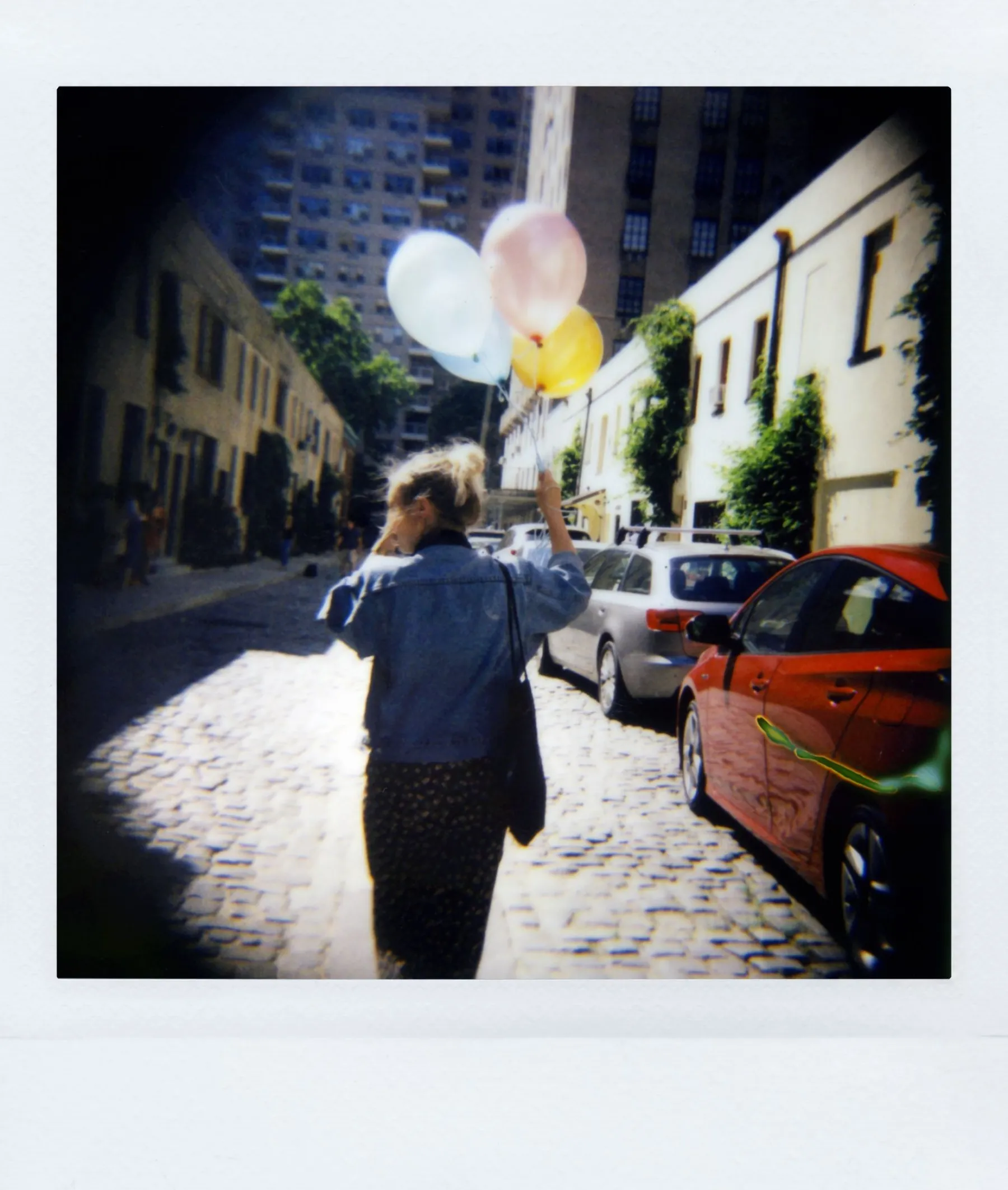 Online Diana Instant Square Deluxe Kit Classic Edition Cameras